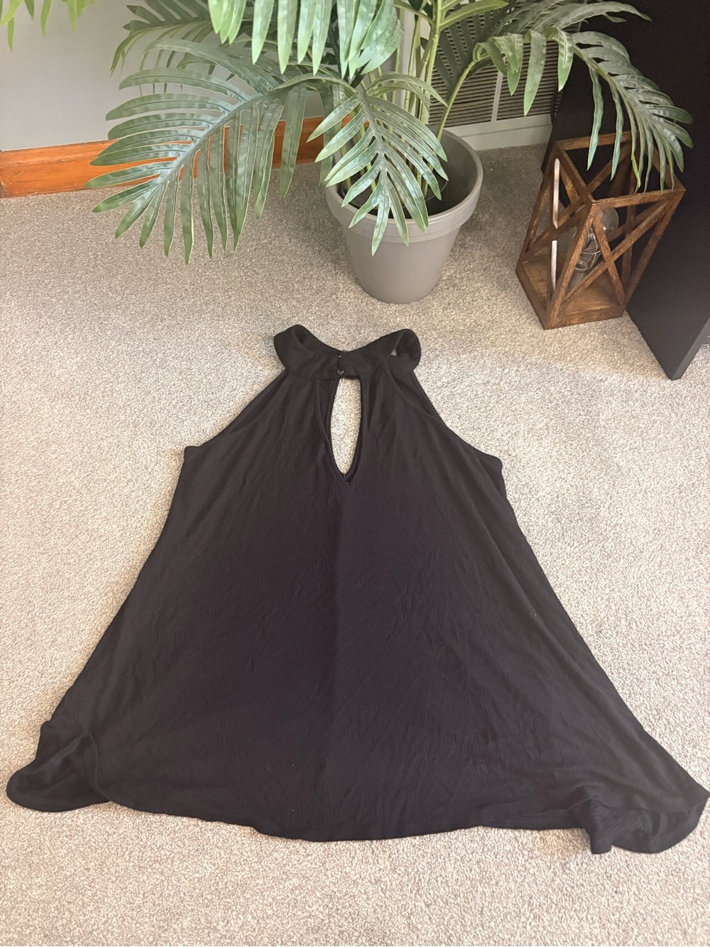 Daytrip Black Sleeveless Keyhole Dress